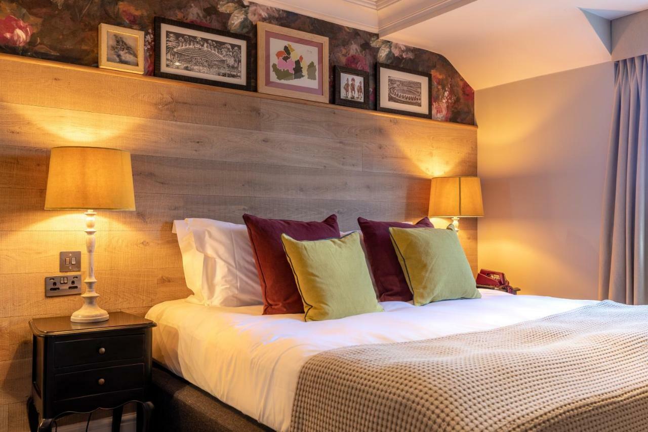 Hotel The Foley Claygate Exteriér fotografie