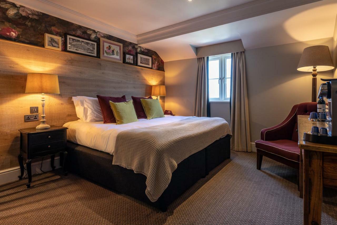 Hotel The Foley Claygate Exteriér fotografie