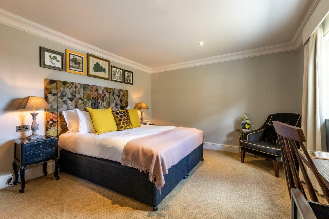 Hotel The Foley Claygate Exteriér fotografie