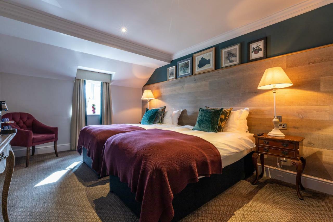 Hotel The Foley Claygate Exteriér fotografie